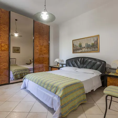 Apartment In Michelle By Barbarhouse Porto Cesareo