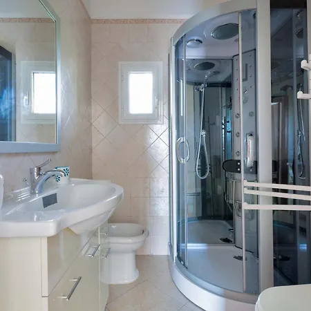 Apartment In Michelle By Barbarhouse Porto Cesareo